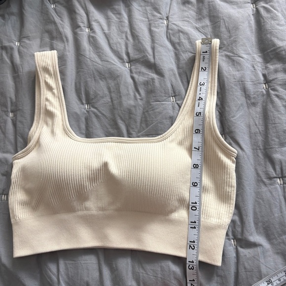 JOYO Amazon NWOT Seamless Ribbed Tank Top Sports Bra Size Medium Cream - Picture 10 of 10